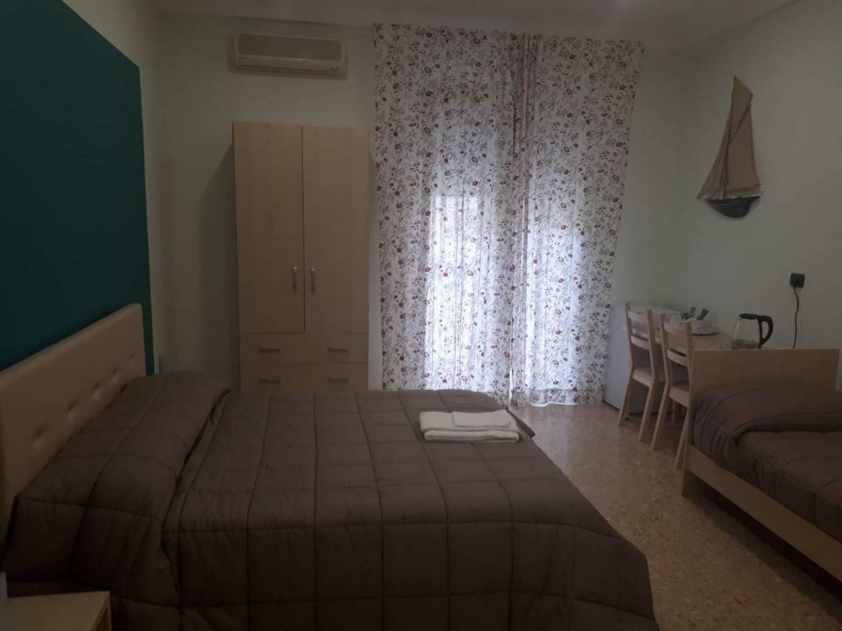 Hotel Le Sirene à Naples Extérieur photo